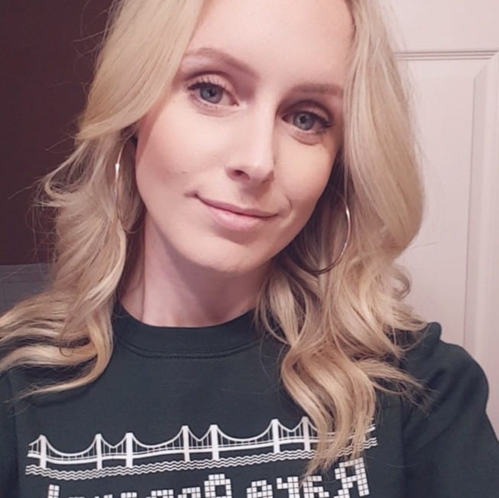 Meet your Posher, Alyssa